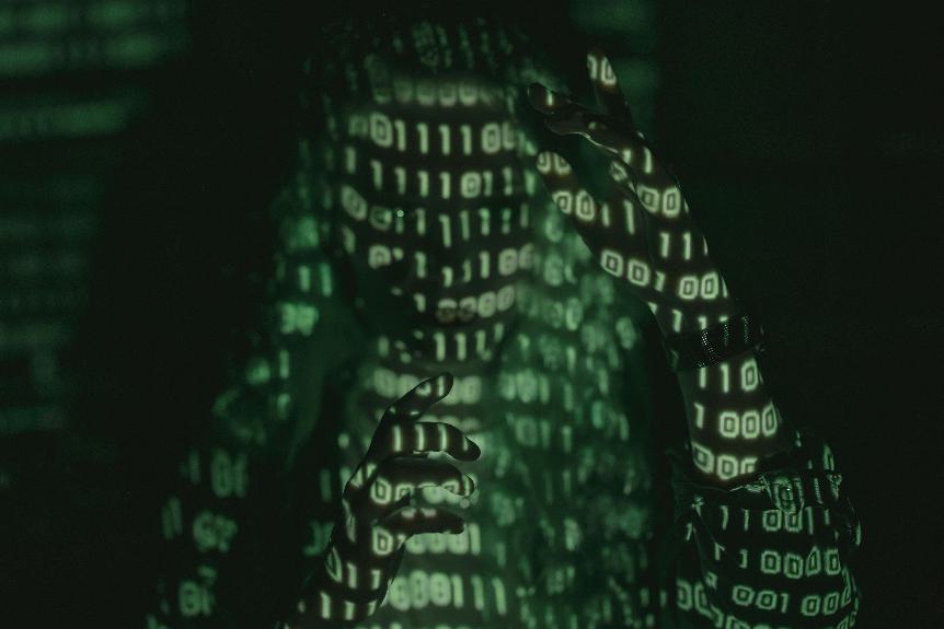 AI in Shoplifting Prevention: Balancing Security With Customer Experience 6 ai enhancing retail security