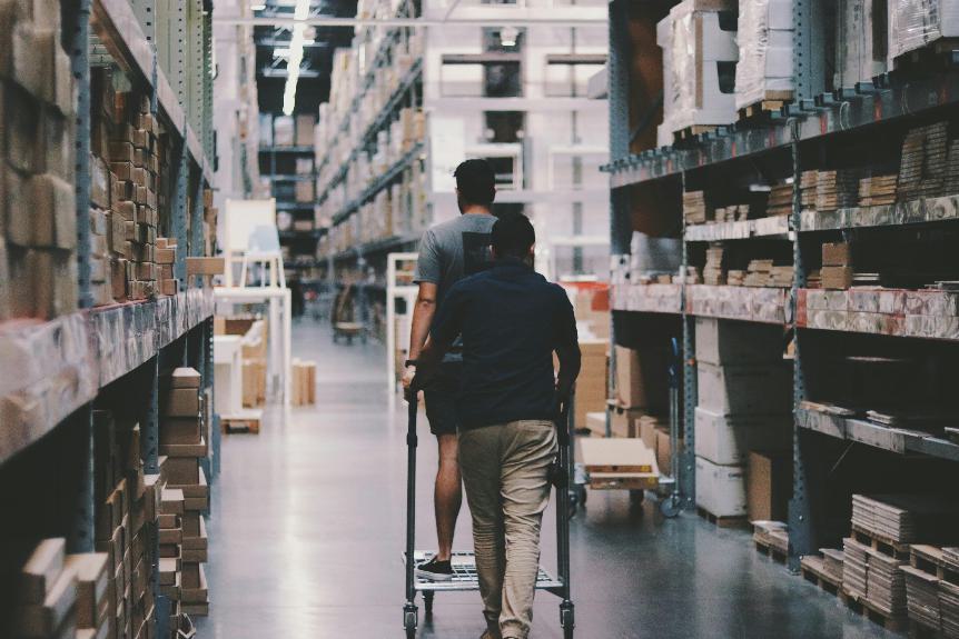How IoT and AI Are Revolutionizing Retail Stock Management 5 smart inventory control systems